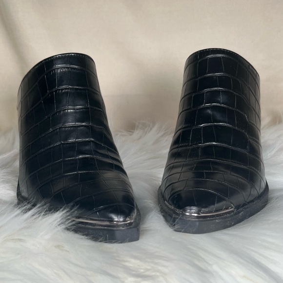 Steve Madden Shoes - Steve Madden Black Croc-Pattern Mules